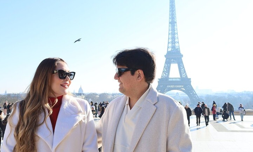 Image 3: Visite privée de Paris en minivan avec photoshoot inclus