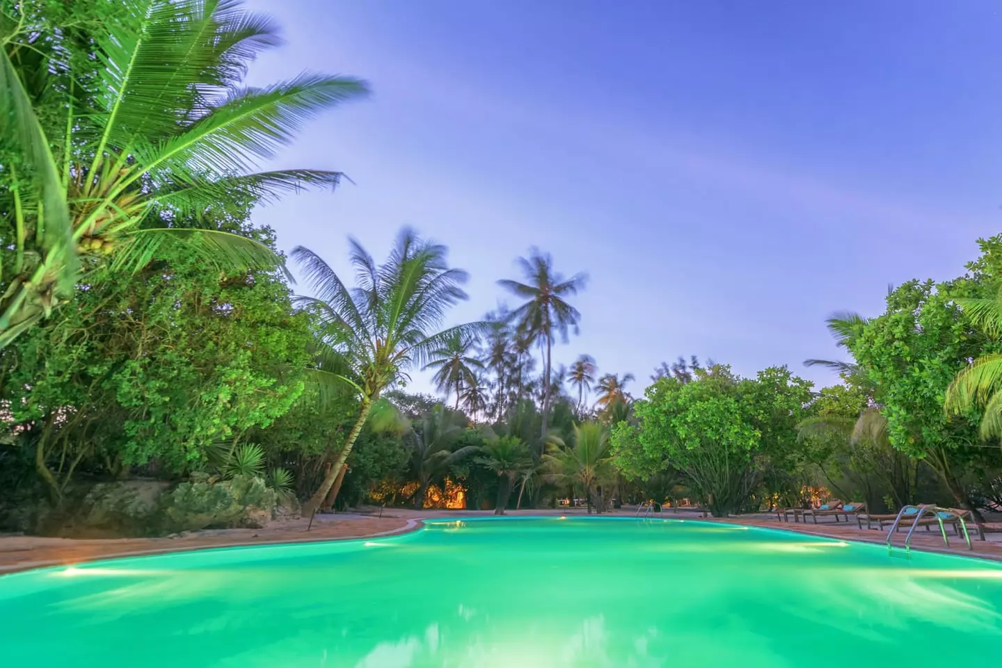 ✈ SANSIBAR | Paje - Hakuna Majiwe Beach Lodge 4*, 5 Nächte - Kosten...