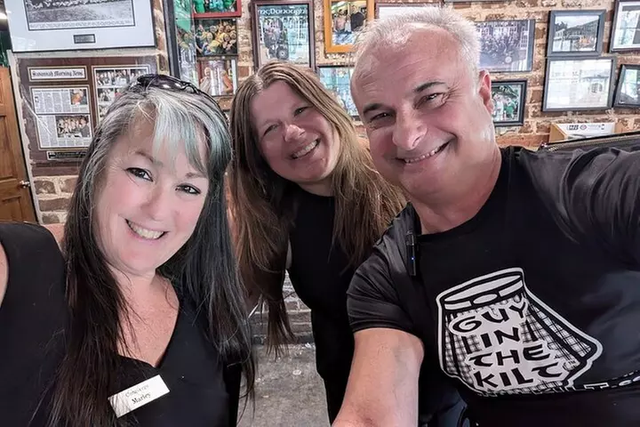 Savannah Ghost Tour with the Guy in the Kilt + Bar Stops