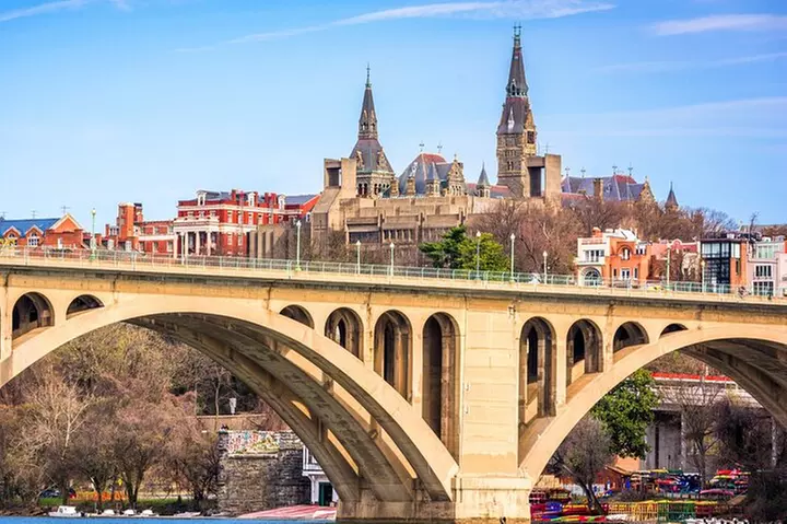 Tastes of Georgetown Food & History Small Group Walking Tour