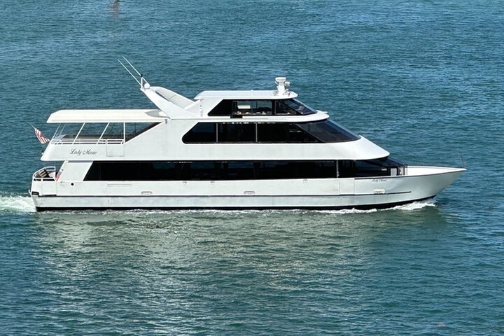 Sunset Cruise of Biscayne Bay Millionaire Homes & Cash Bar