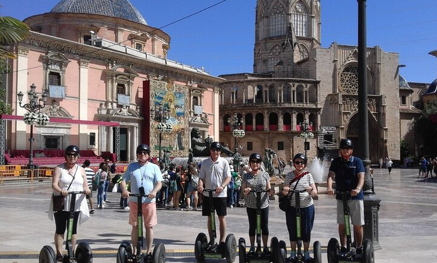 Image 1: Recorrido en Segway por el casco antiguo de Valencia