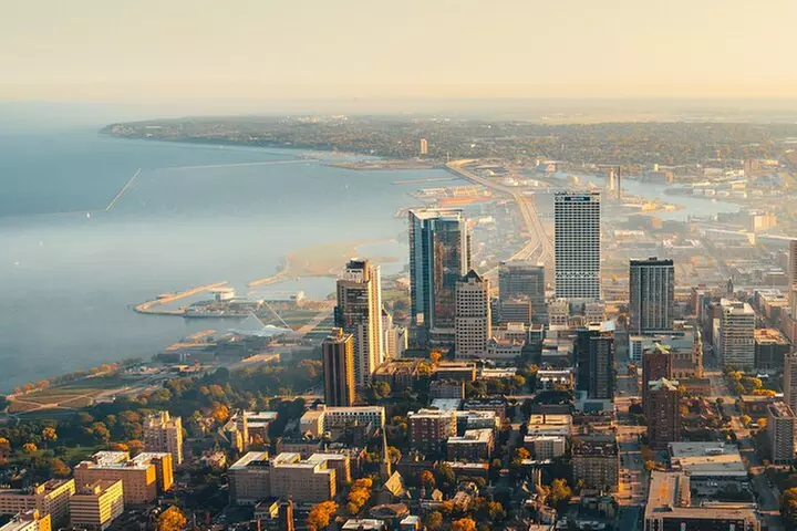 Private Downtown Milwaukee Helicopter Ride