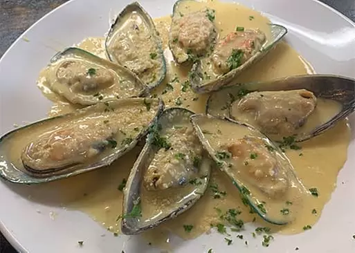 5% Cash Back at Mama's Greek Cuisine