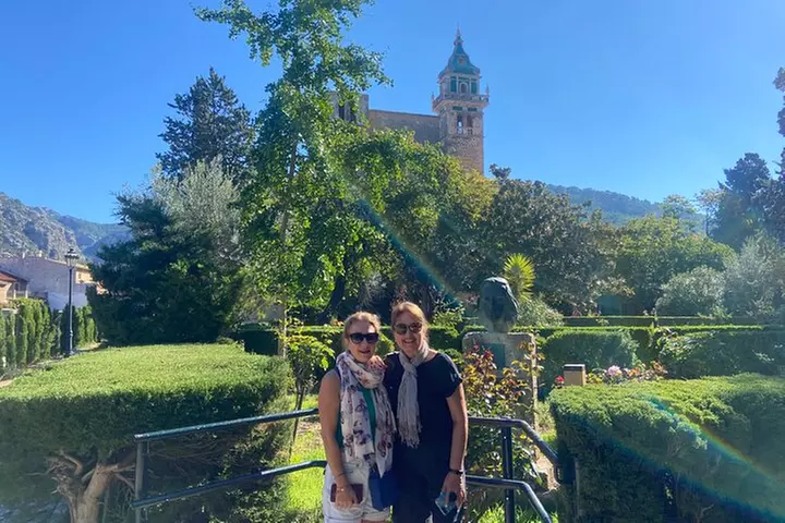 Tour VIP de día completo en las Islas Baleares