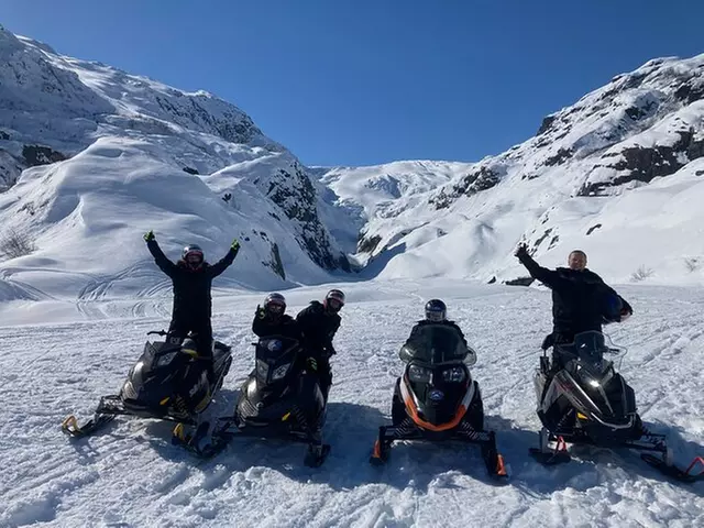 Snowmobile Classic Tour in Kenai Fjords National Park
