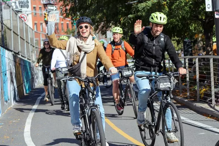 Guided Bike Tour of Lower Manhattan and Brooklyn Bridge