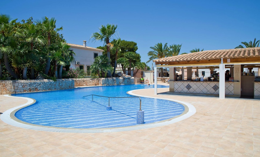 Image 2: ✈ MAJORQUE | Portocolom - Hôtel Pierre & Vacances Vistamar 4* - Bor...