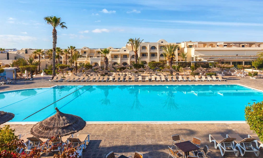 Image 1: ✈ TUNISIE | Djerba - Djerba Aqua resort 4* - Tout inclus