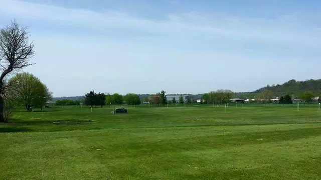 Online Booking - Round of Golf at Reeves Par 3 Golf Course - Primary Image