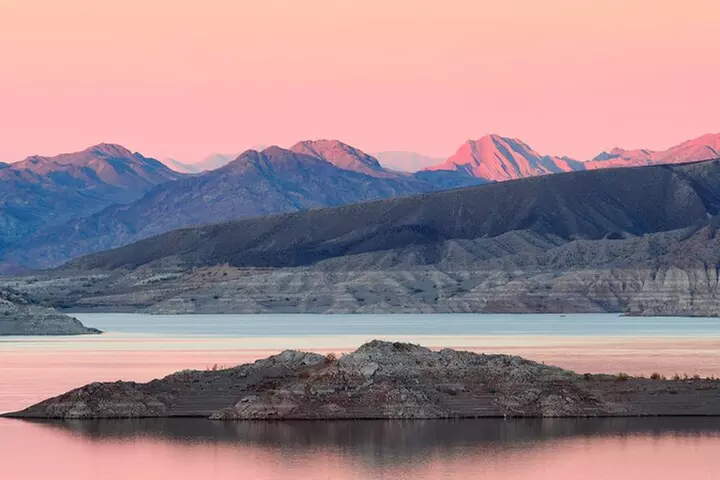 From Las Vegas Lake Mead Wildlife and Seven Magic Mountains - Second Medium