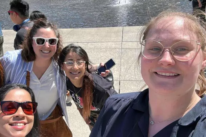 A Spectacular Scavenger Hunt: Sparkling City by the Sea