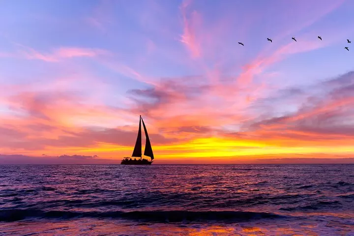 Diamond Head Sunset Sail