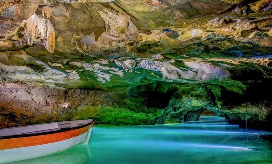 Image 6: Desde Valencia Paseo en Barca por las Cuevas de Sant Josep.