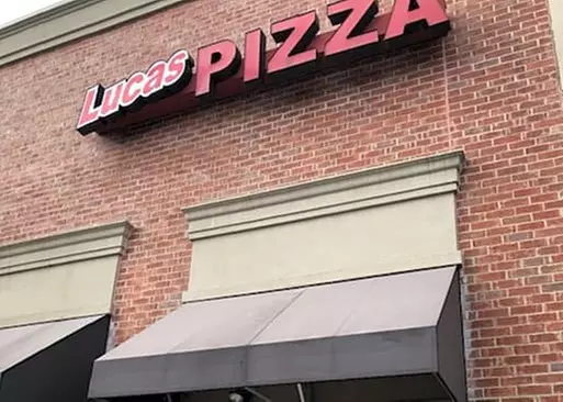 5% Cash Back at Lucas Pizzeria