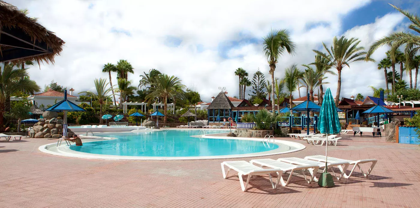 ✈ GRAN CANARIA | San Bartolomé de Tirajana - Hotel Dunagolf Suiten ...