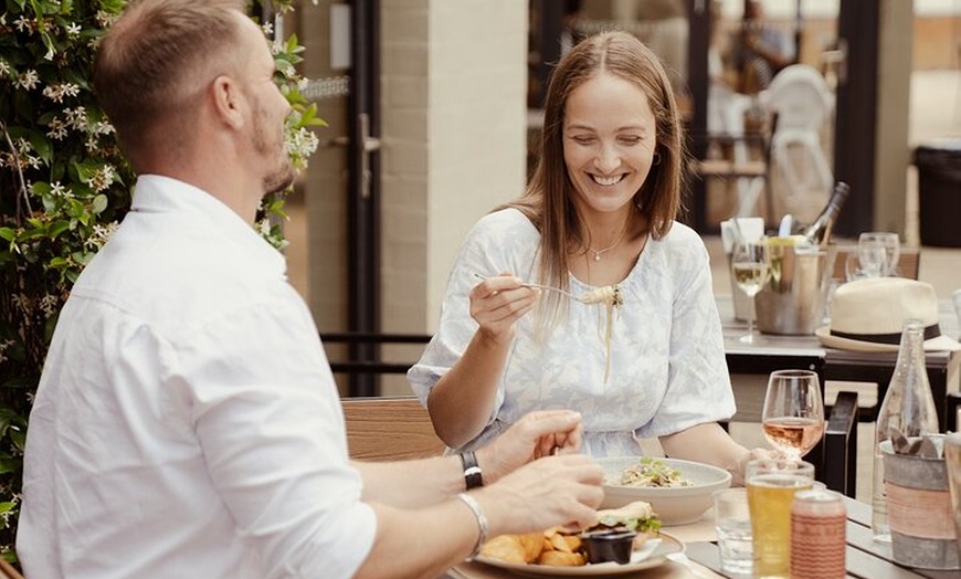 Image 9: Award-Winning Hunter Valley Wine & Cheese Tour from Sydney