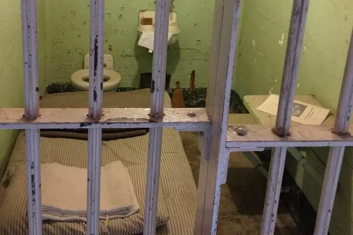 Alcatraz Prison Tour + Audio Tour & Ferry Rides + San Francisco Bay Cruise Tour - Primary Image