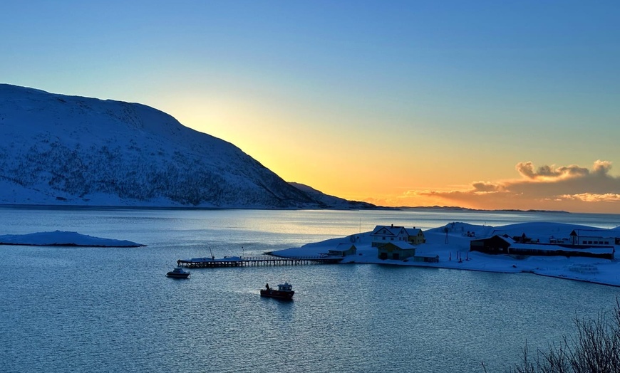 Image 10: ✈ NORVÈGE | Tromsø - Lumières Arctiques de Lofoten - Location de vo...