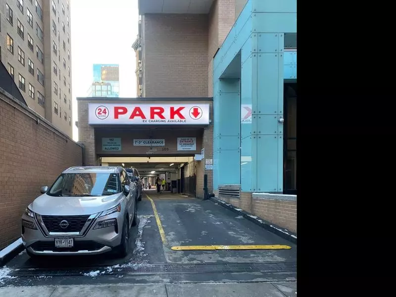 Parking at Algin Management - Hilary Gardens Garage Co., LLC - Primary Image