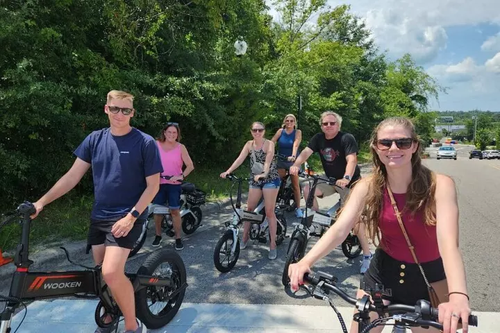 2-Hr, 45 Min Tour de Wilmington E-Bike Tour/Sightseeing/History