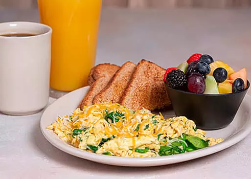 5% Cash Back at Good Day Cafe