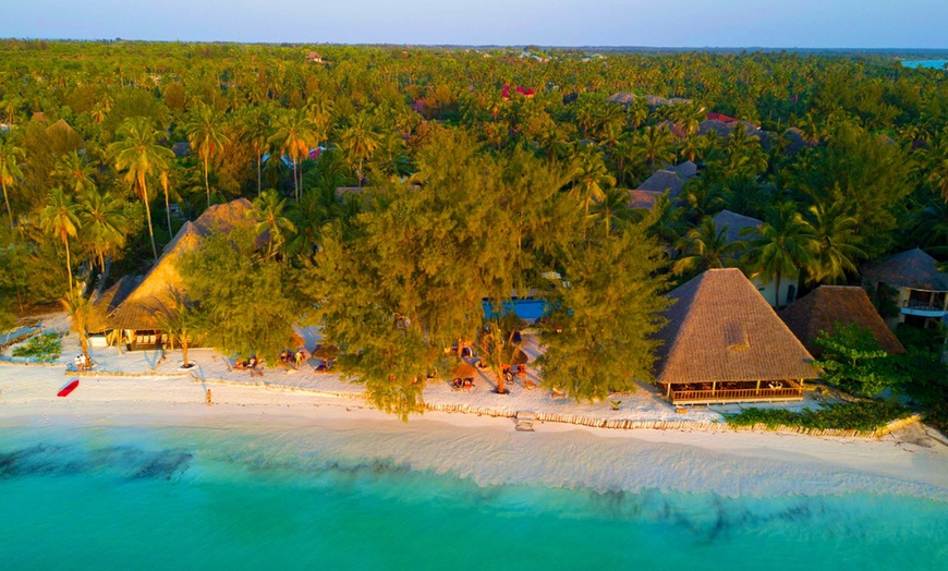 Image 1: ✈ TANZANIA | Zanzibar - Michamvi Sunset Bay 4* - White-sand beach