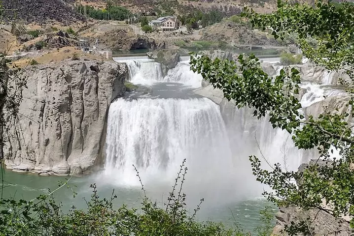 Guided Half-Day Tour to Shoshone Falls & City Tour