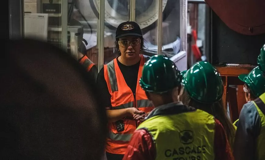 Image 2: Cascade Brewery Tour