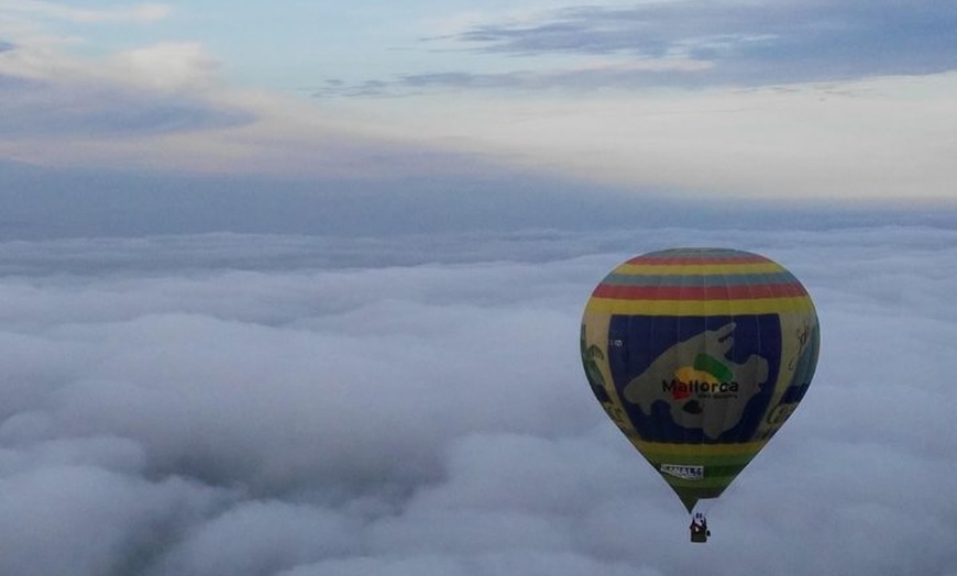 Image 8: Paseo romántico en globo al amanecer en Mallorca