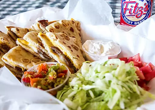 5% Cash Back at Vinnie's Italian Beef & Gyros