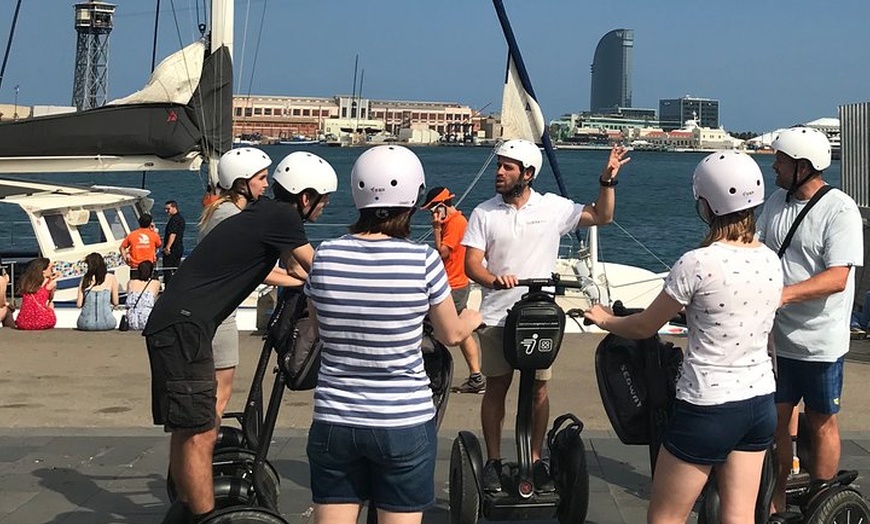 Image 5: Montjuic Tour panorámico en Segway/e-Bike