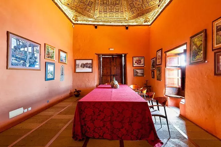 Recorrido gastronómico en Tenerife con visitas a dos bodegas y almu...