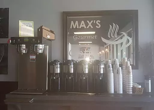 5% Cash Back at Max's Bagel Cafe