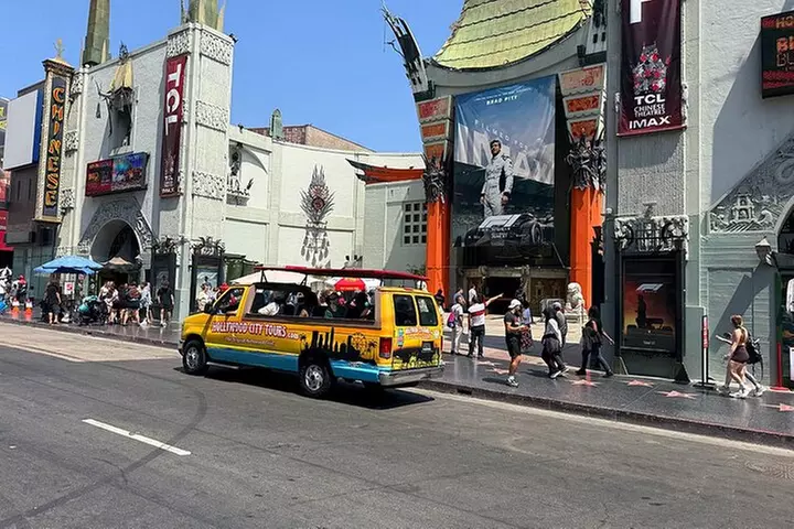 Hollywood and Celebrity Homes Bus Tour