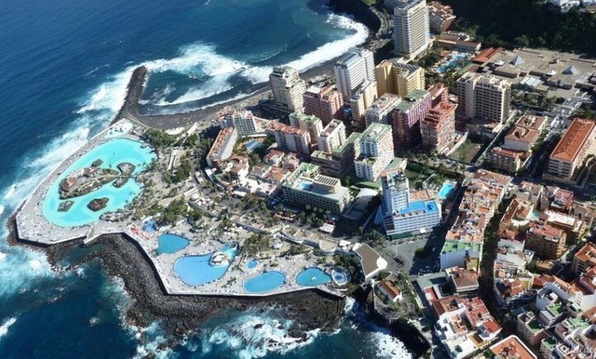 Image 19: Tour Grand VIP Tenerife con guía privado Por Mercedes clase V