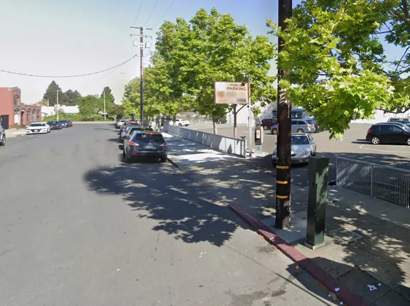 Parking at Uptown Lot - Primary Image