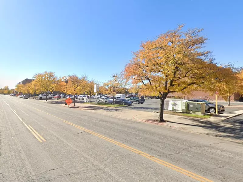 Parking at [UG02] 289 24th St. Lot