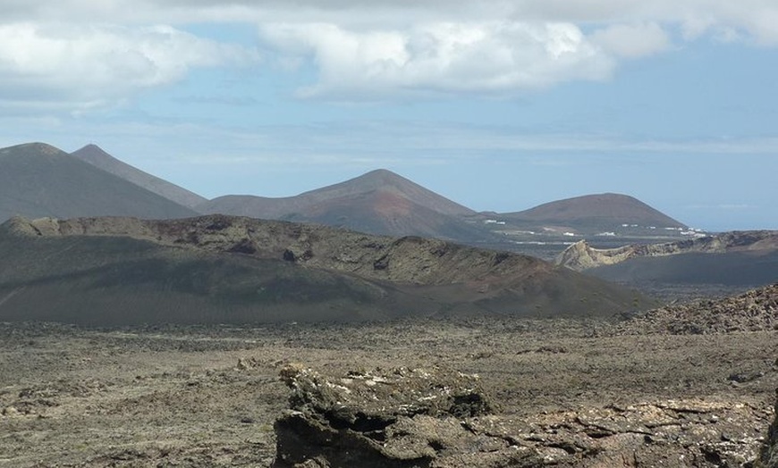 Image 2: Caminata por el volcán - Erupciones de Timanfaya