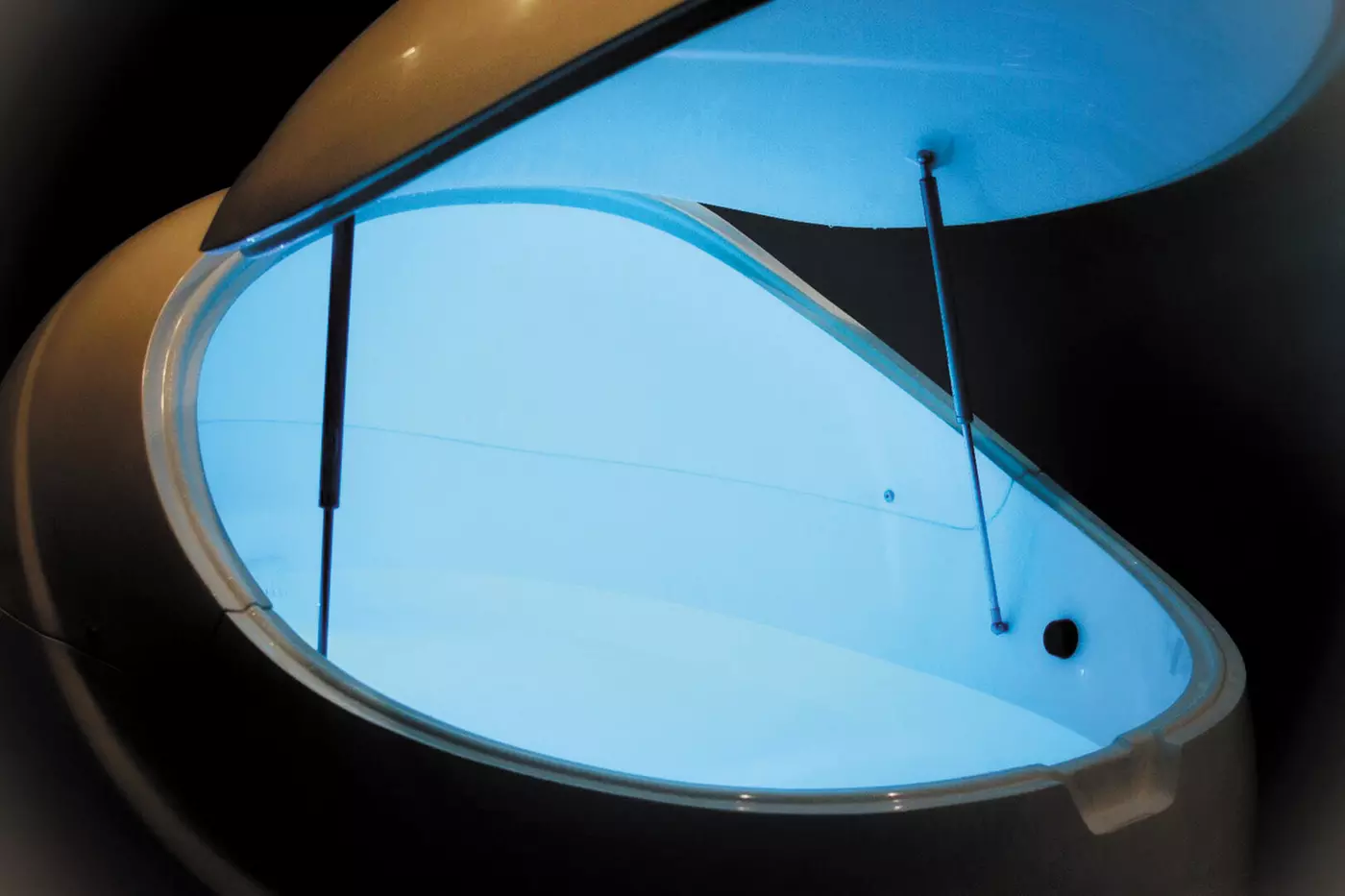 $37.50 For A 1-Hour Float Session (Reg. $75) - Second Medium