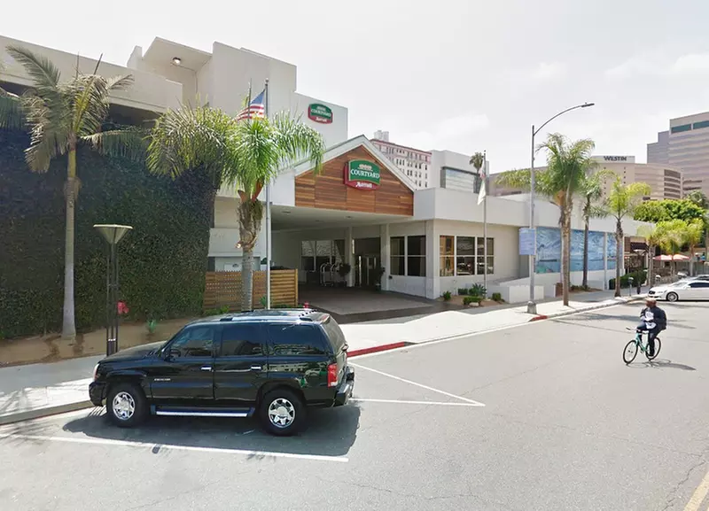 Parking at Courtyard by Marriott Long Beach - Valet Egress