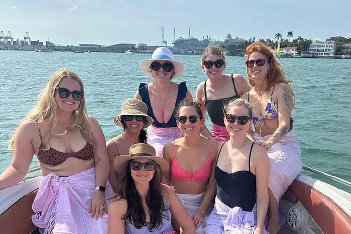 Private Captained Boat Tour in Miami for up to 12 passengers