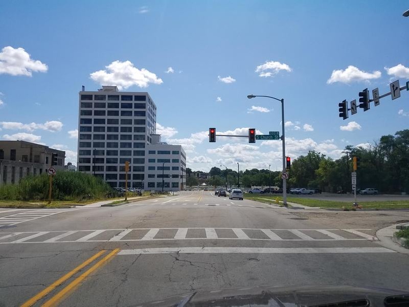 Parking at Lot 43 - Cedar and Main (Northwest)
