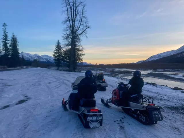 Snowmobile Classic Tour in Kenai Fjords National Park