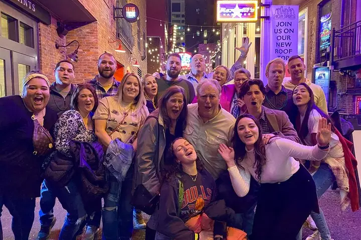 Guided Pub Crawl Walking Tour of Downtown Nashville