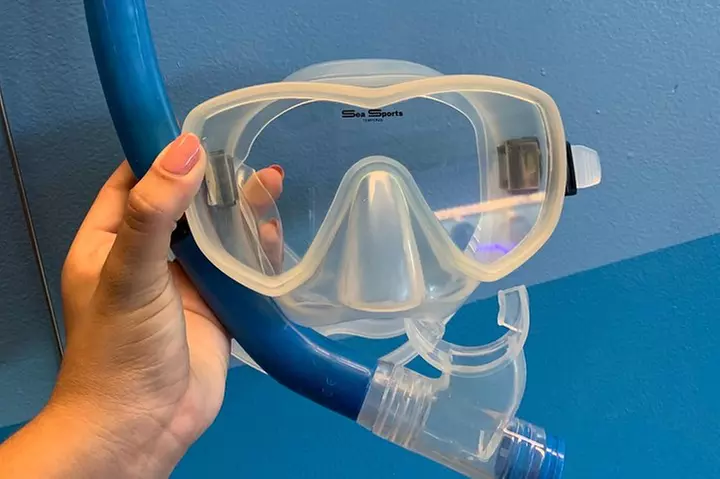 Snorkel Gears near Hanauma Bay