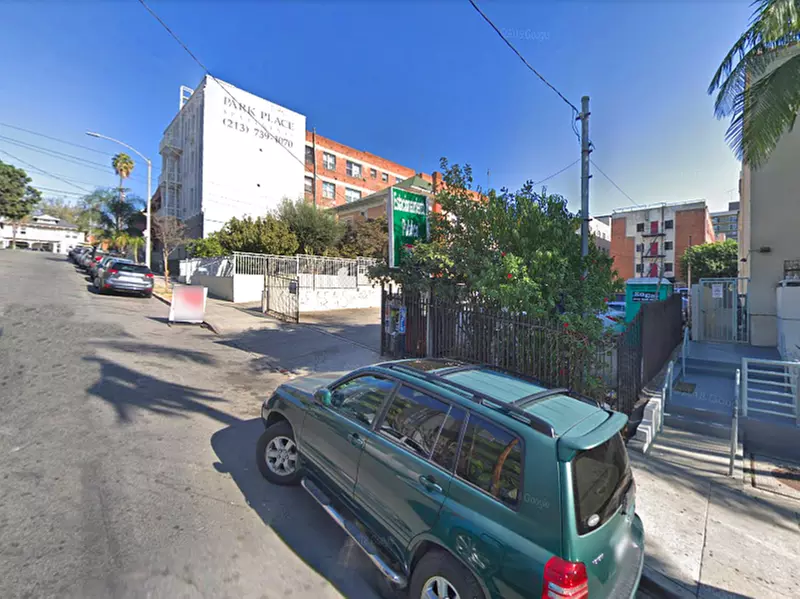 Parking at 522 S. Park View St. Lot