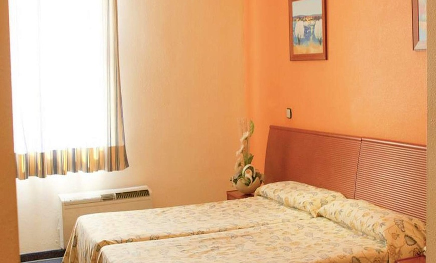 Image 2: ✈ SPANJE | Barcelona - Hotel Ramblas 3*, 2 nachten - City break