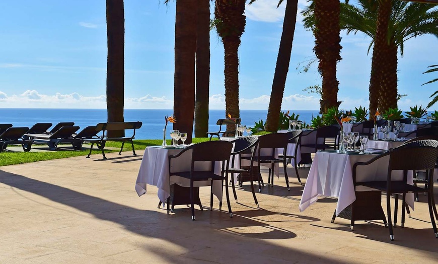 Image 13: ✈ MADÈRE | Funchal - Pestana Casino Park 5* - Bord de mer