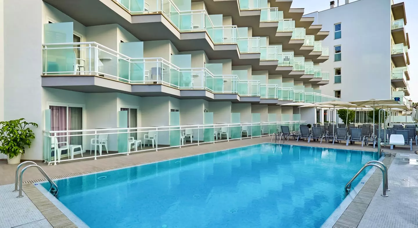 ✈ MAJORQUE | Playa de Palma - BQ Amfora Beach - Adults Only 4*, 3 n...